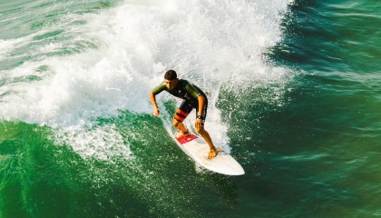 开云娱乐官网-全球极限骑行挑战，穿越世界各大风景名胜，骑行挑战自己挑战极限